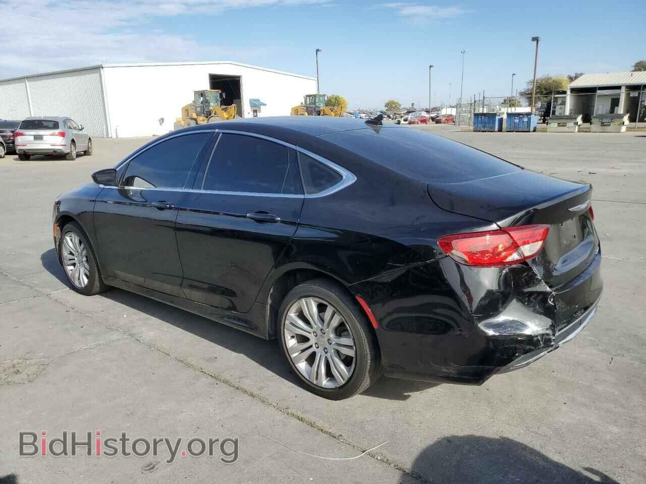 2015 CHRYSLER 200 - VIN: 1C3CCCAB7FN623587 - Фото 2