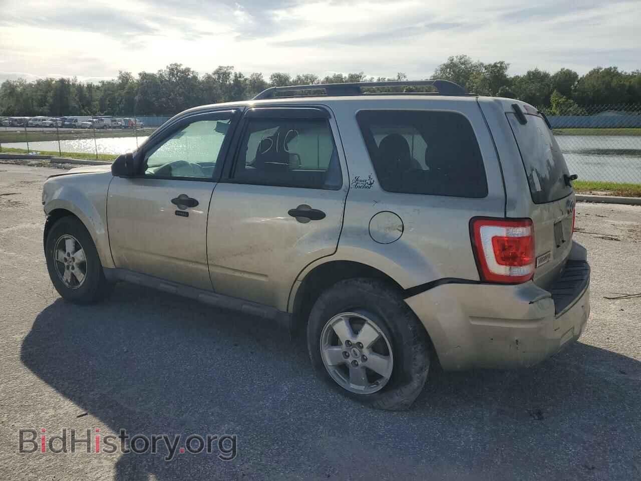 2010 FORD ESCAPE - VIN: 1FMCU0D74AKD34204 - Фото 2