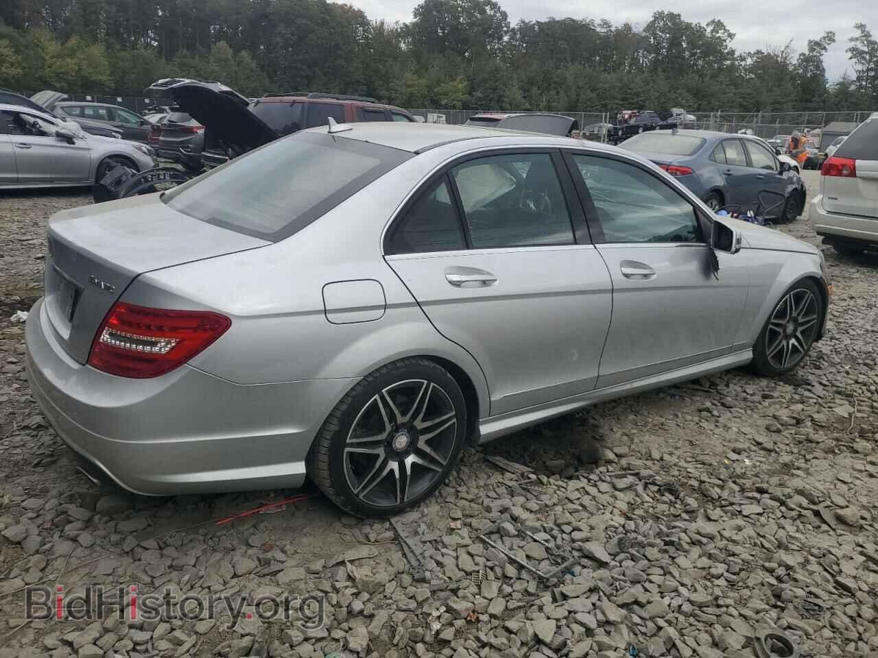 2012 MERCEDES-BENZ C-CLASS - VIN: WDDGF8BB3CR207773 - Фото 3