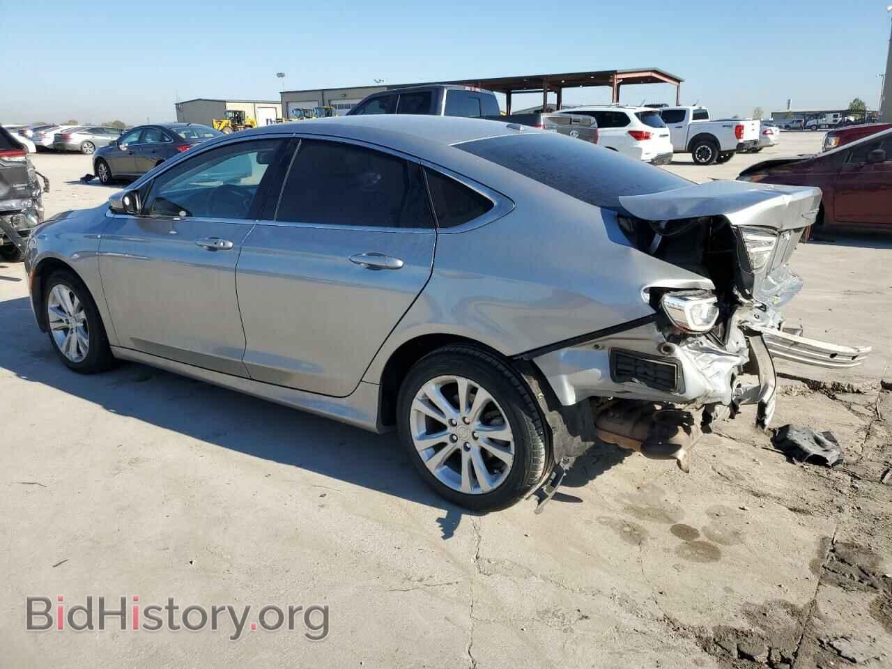 2015 CHRYSLER 200 - VIN: 1C3CCCAB0FN598757 - Photo 2