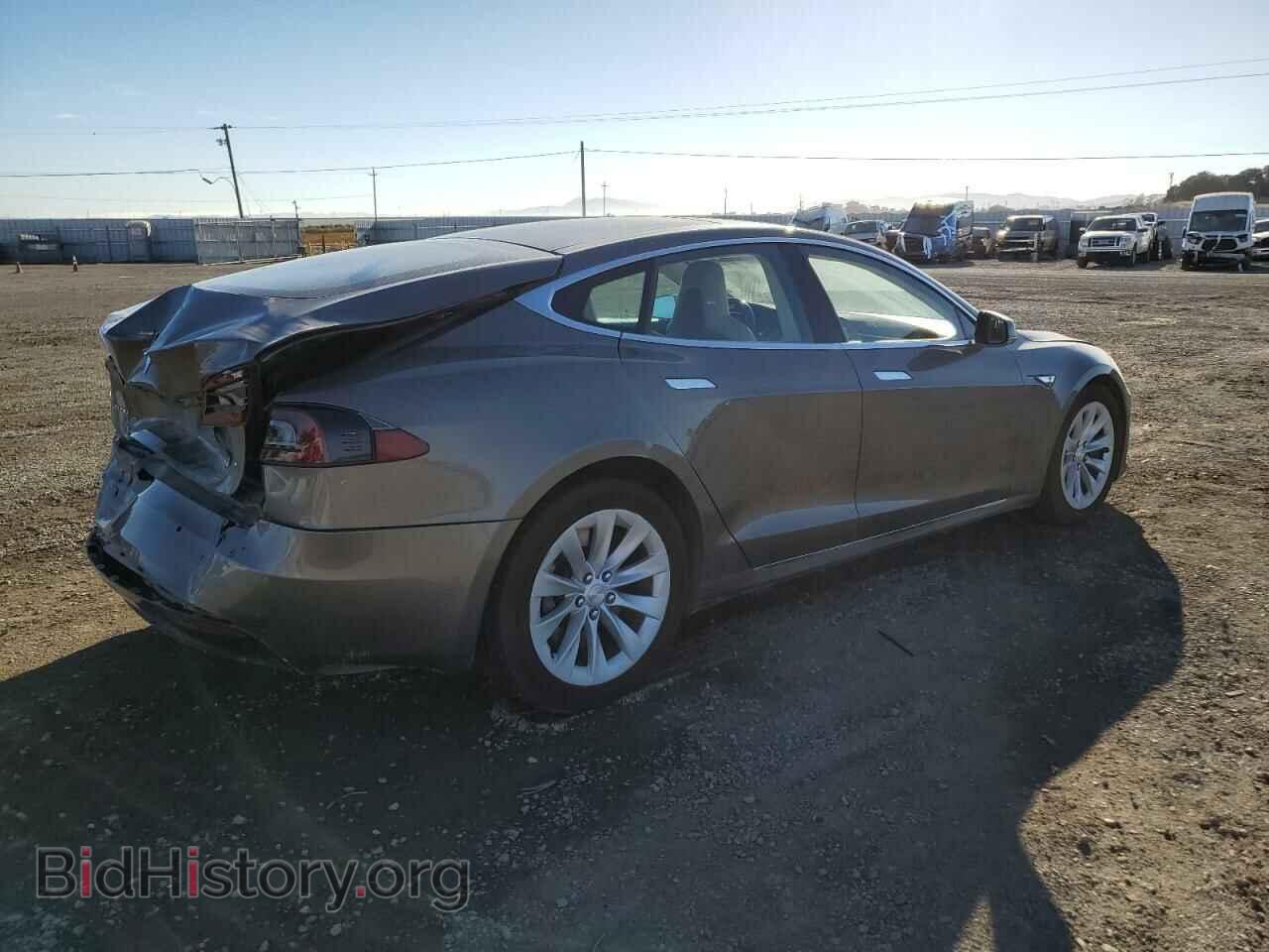 2016 TESLA MODEL S - VIN: 5YJSA1E24GF145740 - Фото 3