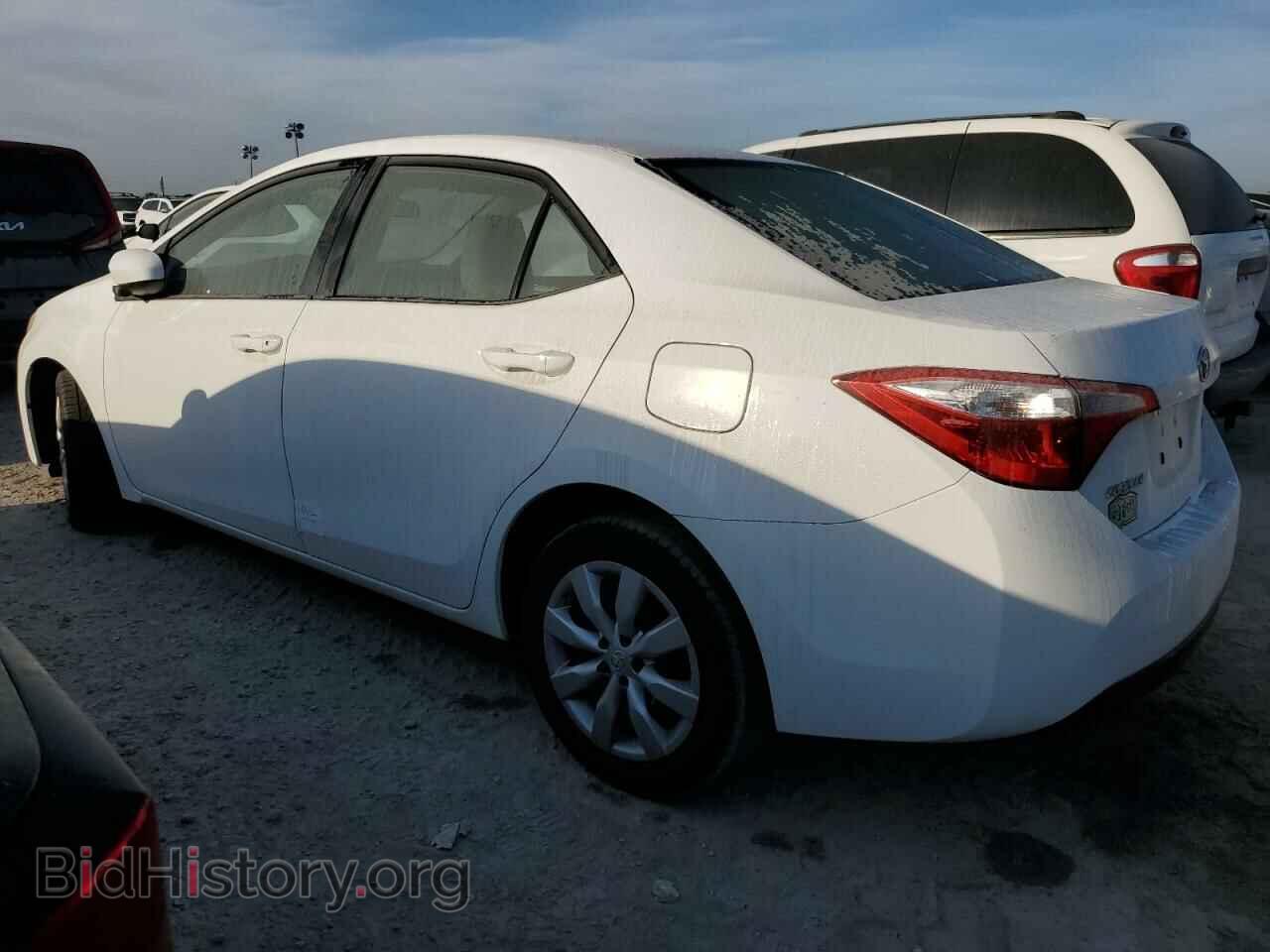 2015 TOYOTA COROLLA - VIN: 2T1BURHE8FC448454 - Фото 2