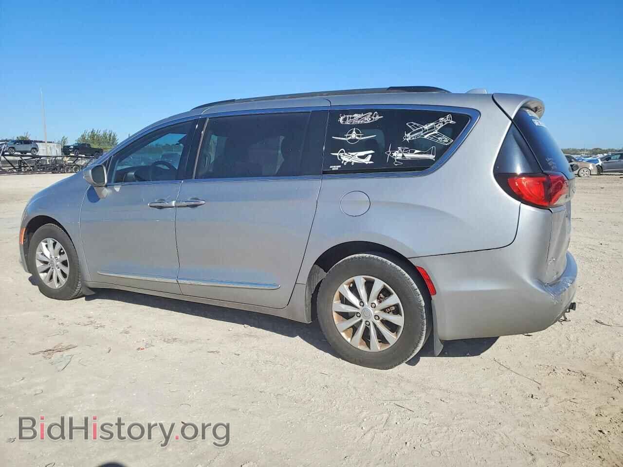 2017 CHRYSLER PACIFICA - VIN: 2C4RC1BG7HR703420 - Фото 2