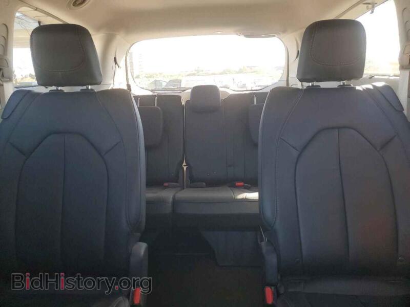 2017 Chrysler PACIFICA (VIN 2C4RC1BG7HR703420) — photo 10 of 15