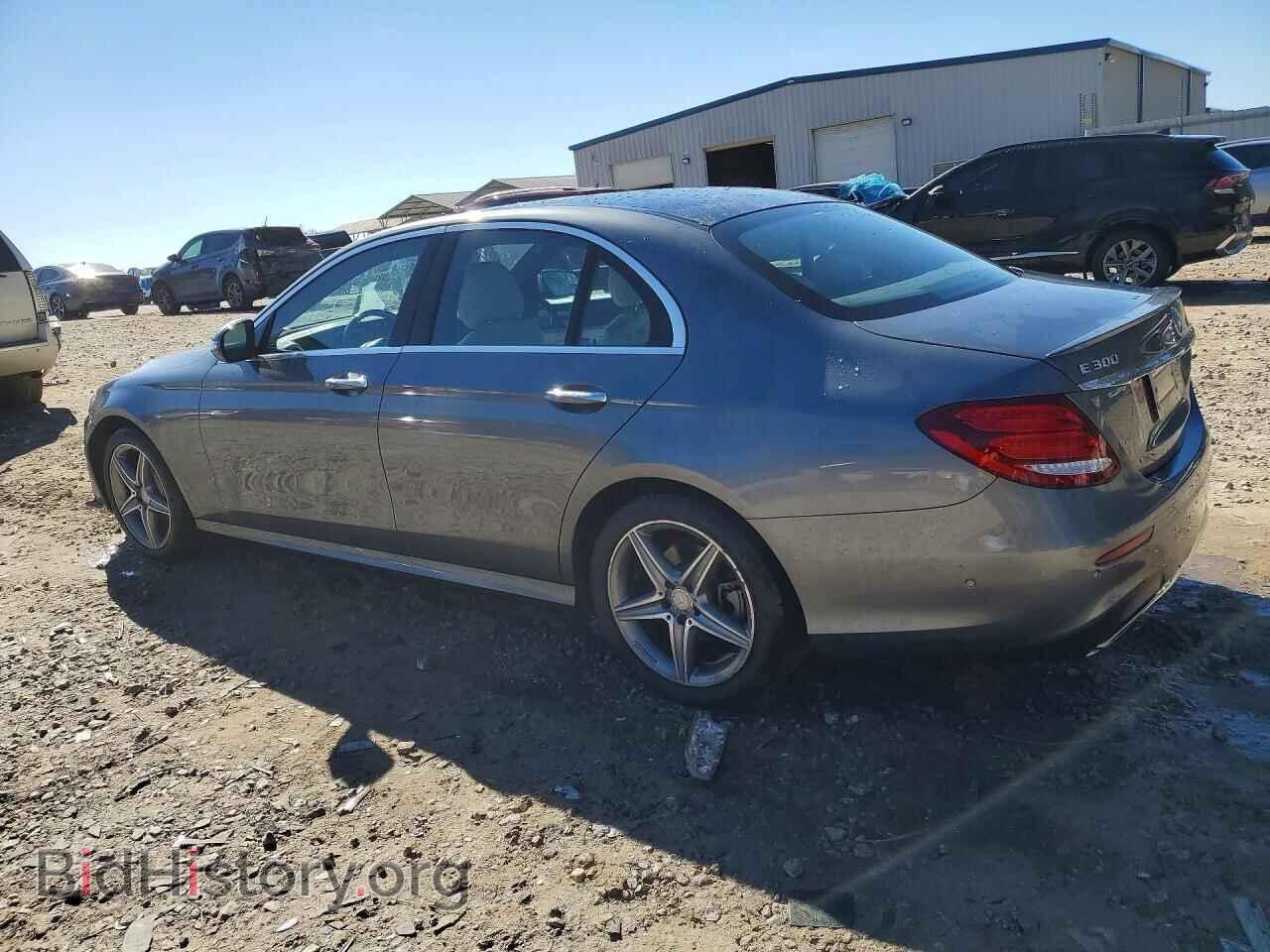 2017 MERCEDES-BENZ E-CLASS - VIN: WDDZF4KB0HA043941 - Фото 2