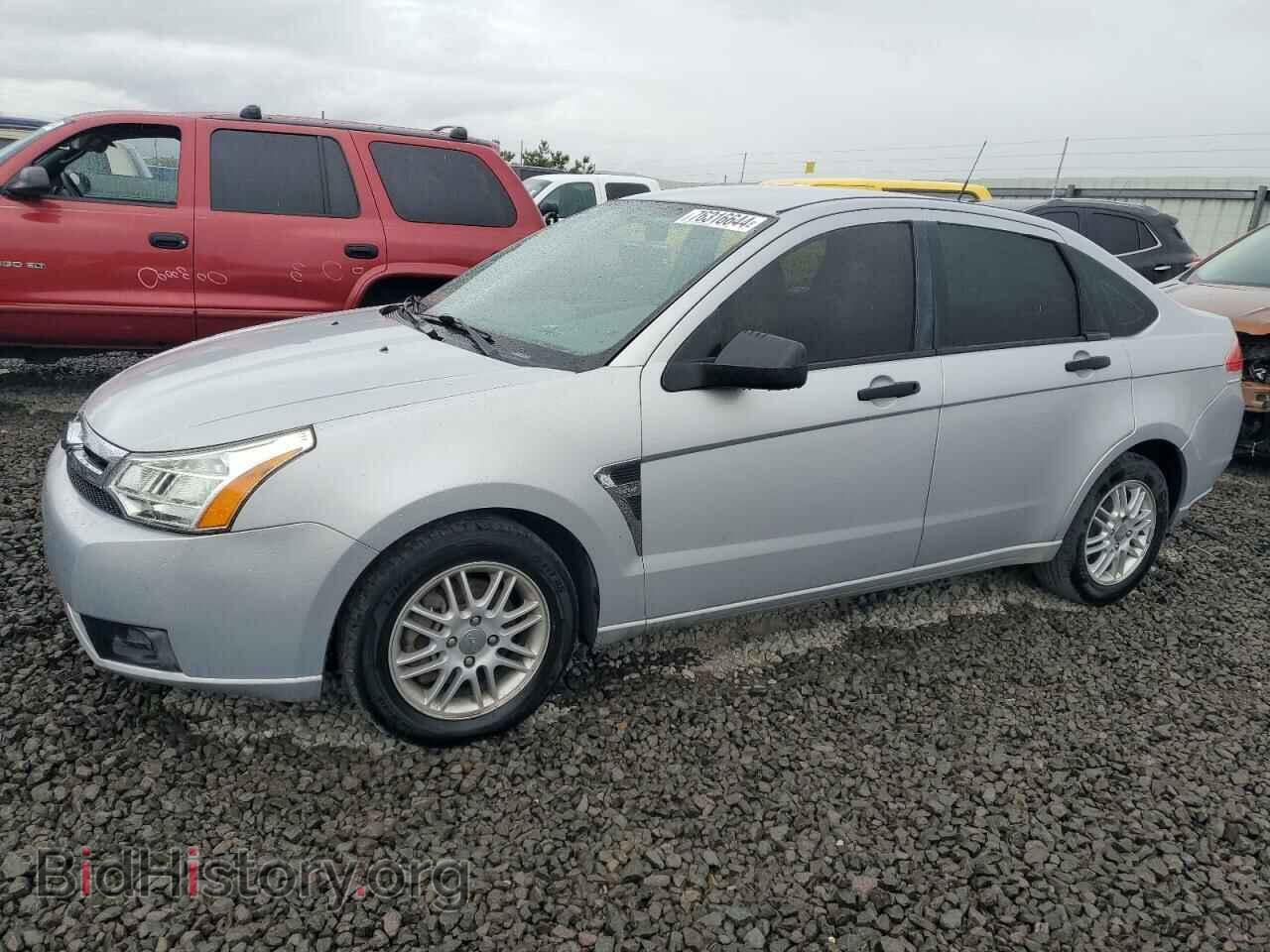 Photo 1FAHP35N28W106954 - FORD FOCUS 2008