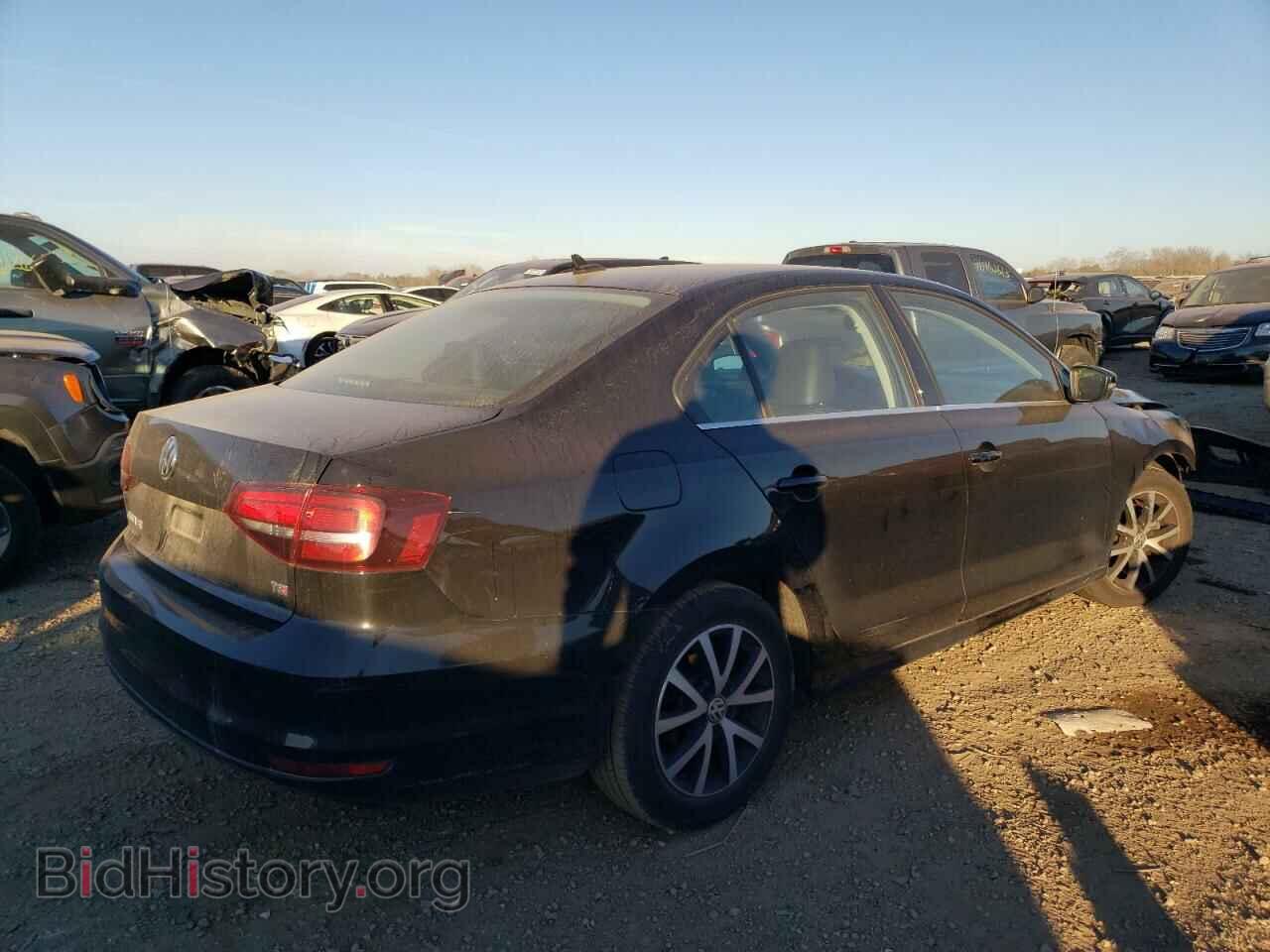 2017 VOLKSWAGEN JETTA - VIN: 3VWDB7AJ7HM282915 - Photo 3