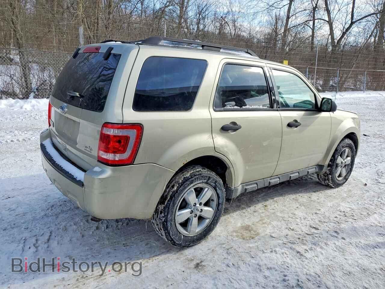 2010 FORD ESCAPE - VIN: 1FMCU9D74AKB52765 - Фото 3