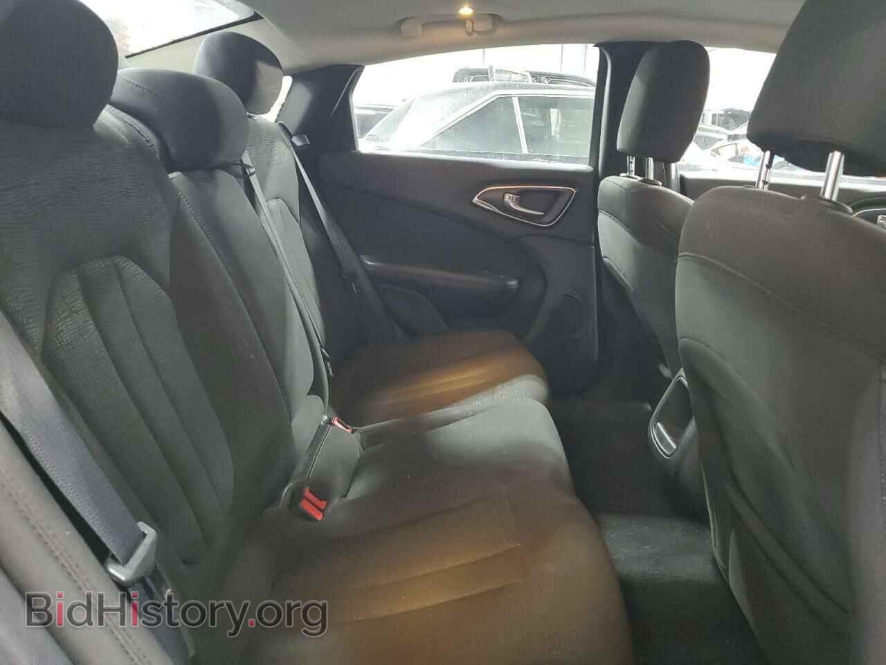 2016 CHRYSLER 200 - VIN: 1C3CCCAB2GN111415 - Photo 10