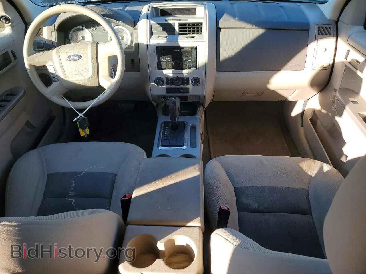 2008 FORD ESCAPE - VIN: 1FMCU93158KC39775 - Фото 8