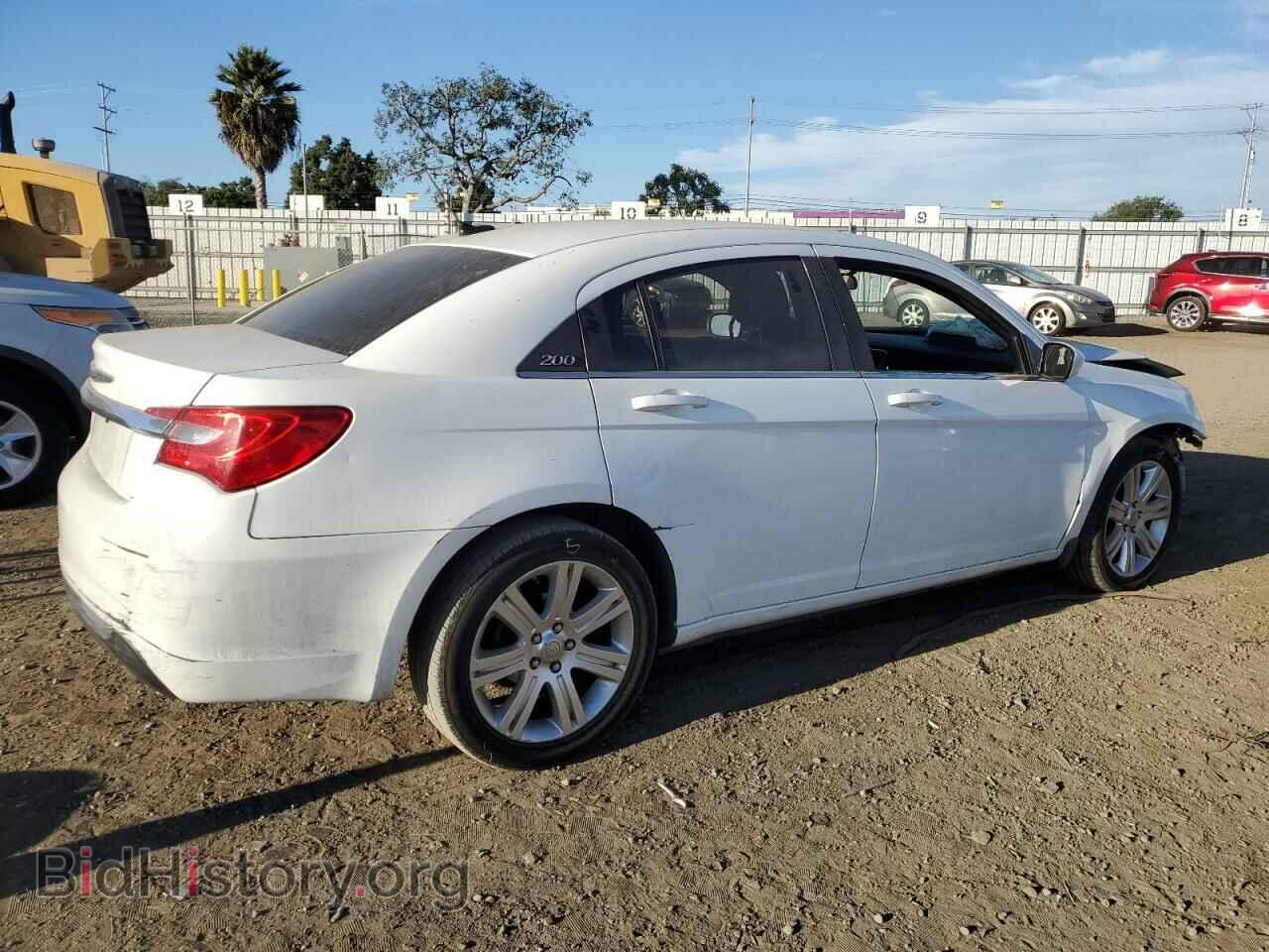 2012 CHRYSLER 200 - VIN: 1C3CCBBB6CN235108 - Фото 3