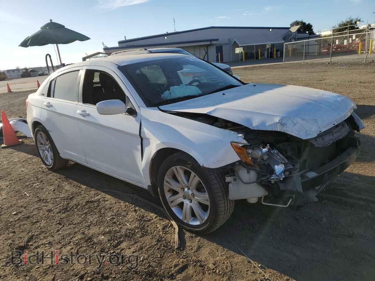 2012 CHRYSLER 200 - VIN: 1C3CCBBB6CN235108 - Фото 4