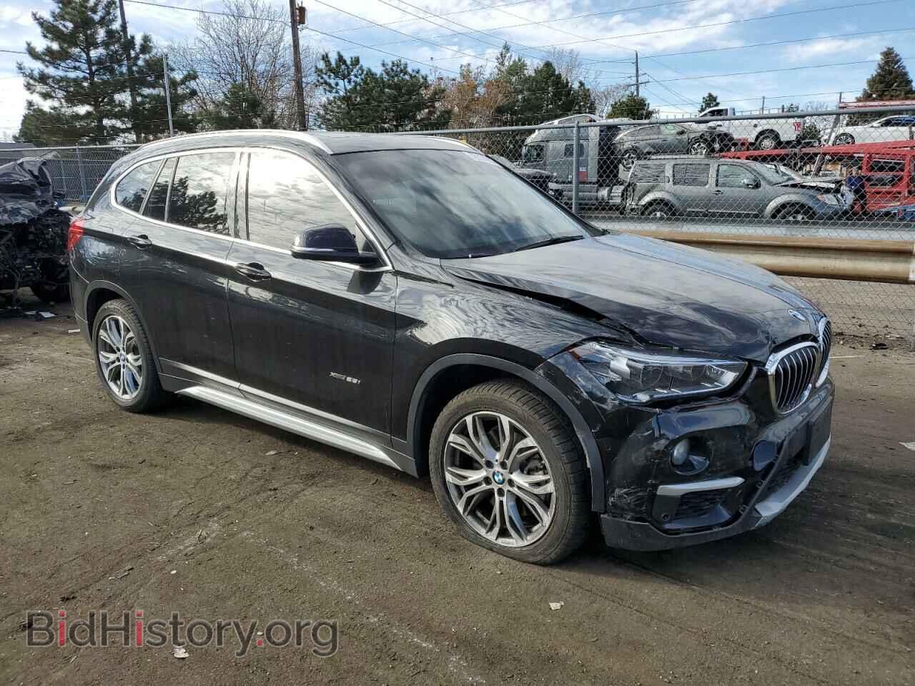 2017 BMW X1 - VIN: WBXHT3Z36H4A54678 - Фото 4