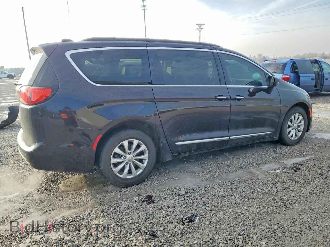 2017 CHRYSLER PACIFICA - VIN: 2C4RC1BGXHR711768 - Фото 3