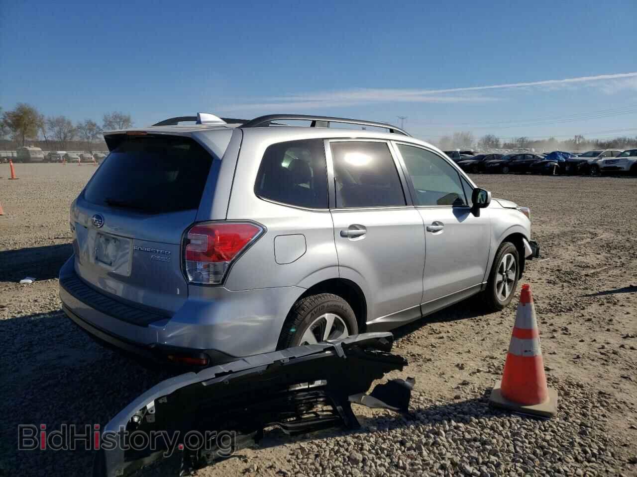 2017 SUBARU FORESTER - VIN: JF2SJAEC7HH545206 - Фото 3