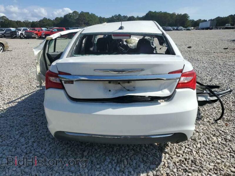 2013 Chrysler 200 (VIN 1C3CCBAB9DN685760) — photo 6 of 11