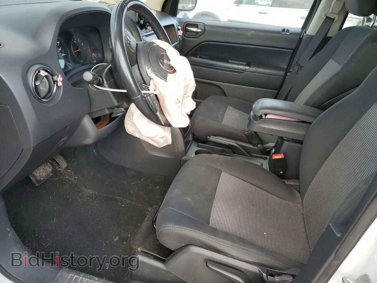 2011 JEEP COMPASS - VIN: 1J4NF1FBXBD252203 - Photo 7