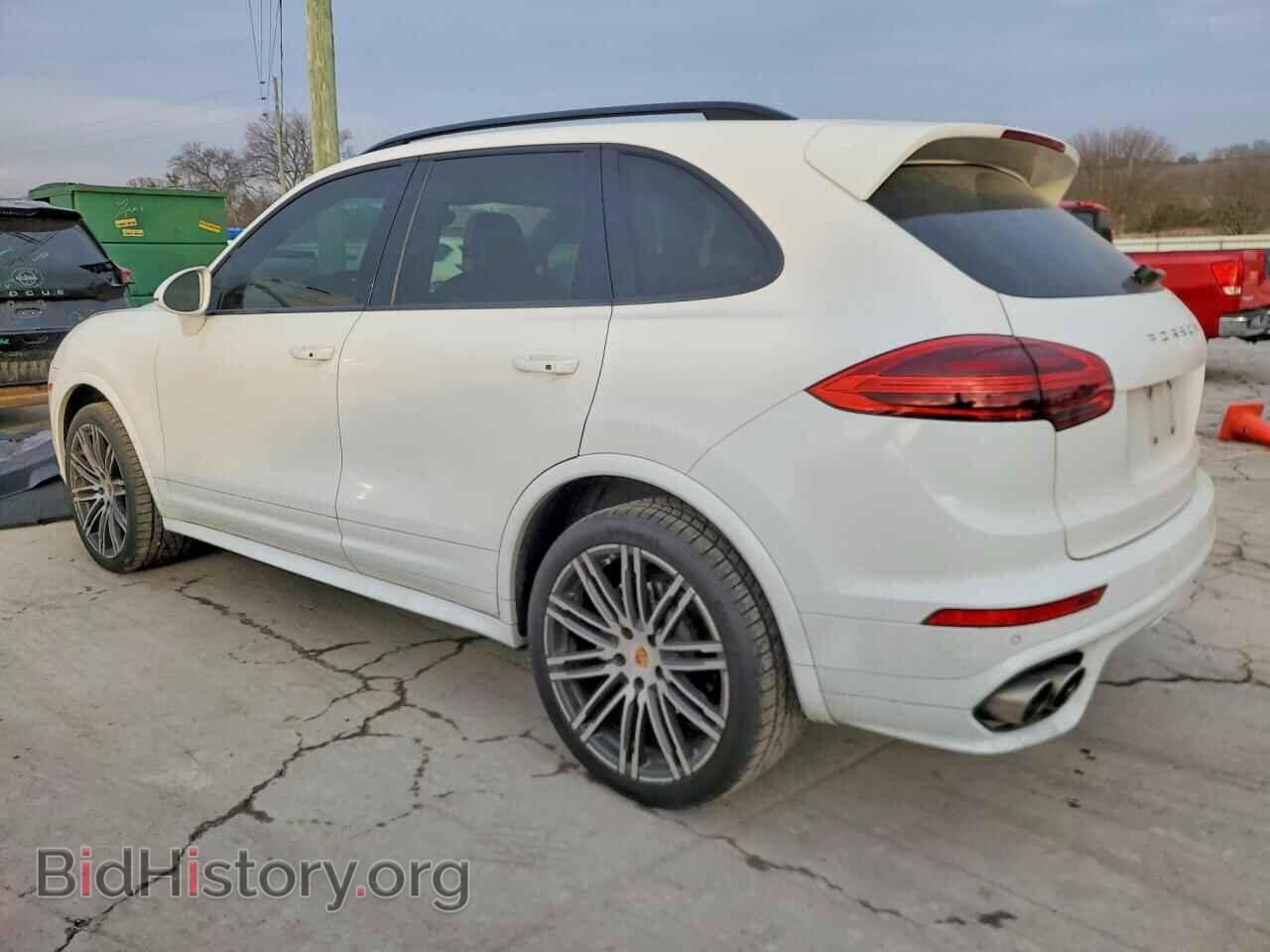 2016 PORSCHE CAYENNE - VIN: WP1AB2A23GLA94375 - Фото 2
