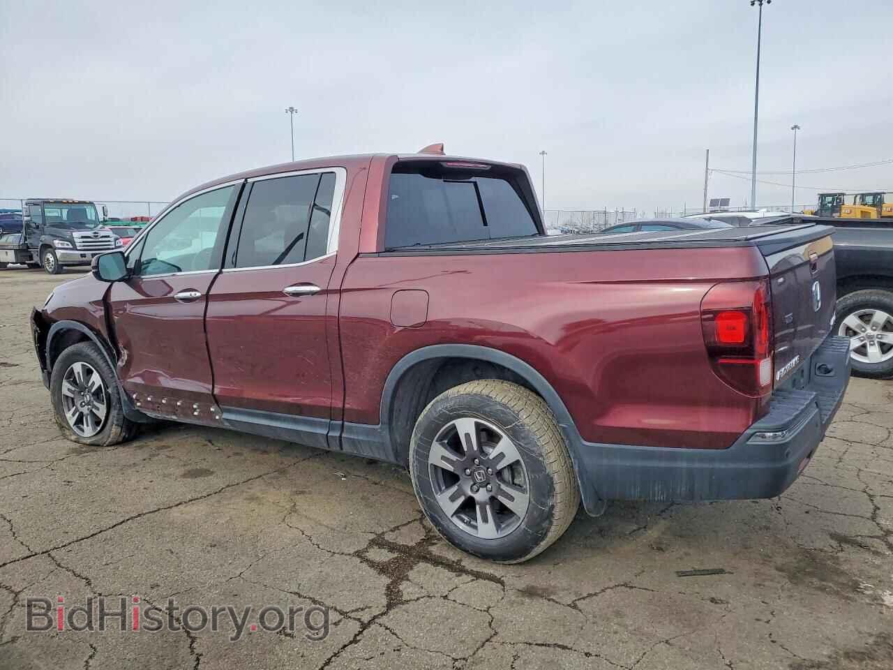 2017 HONDA RIDGELINE - VIN: 5FPYK3F78HB034064 - Photo 2