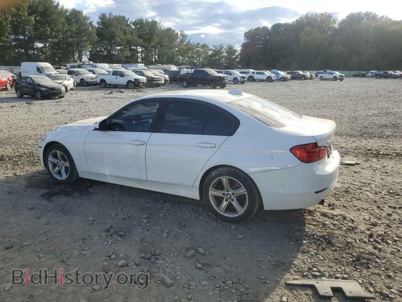 2013 BMW 3 SERIES - VIN: WBA3C3C55DF982055 - Фото 2