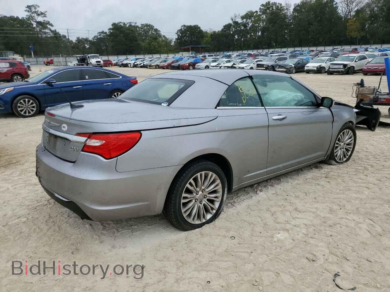 2013 CHRYSLER 200 - VIN: 1C3BCBFG8DN580126 - Photo 3