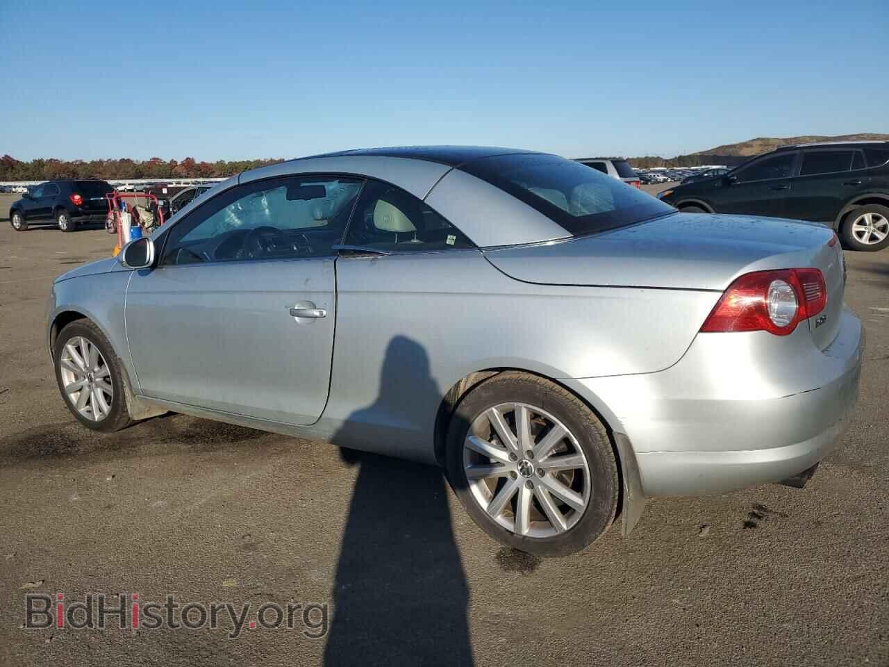 2007 VOLKSWAGEN EOS - VIN: WVWFA71F97V044112 - Фото 2