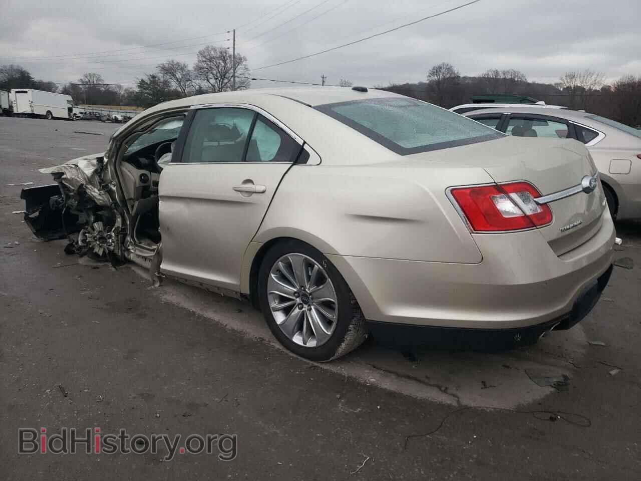 2011 FORD TAURUS - VIN: 1FAHP2FW2BG117858 - Фото 2