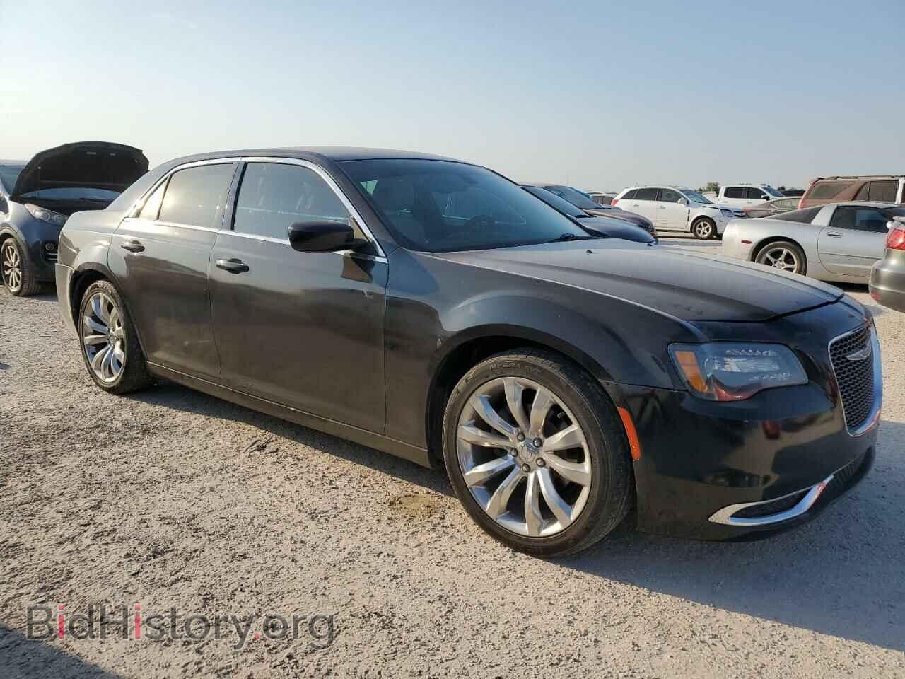 2017 CHRYSLER 300 - VIN: 2C3CCAAG7HH580252 - Фото 4
