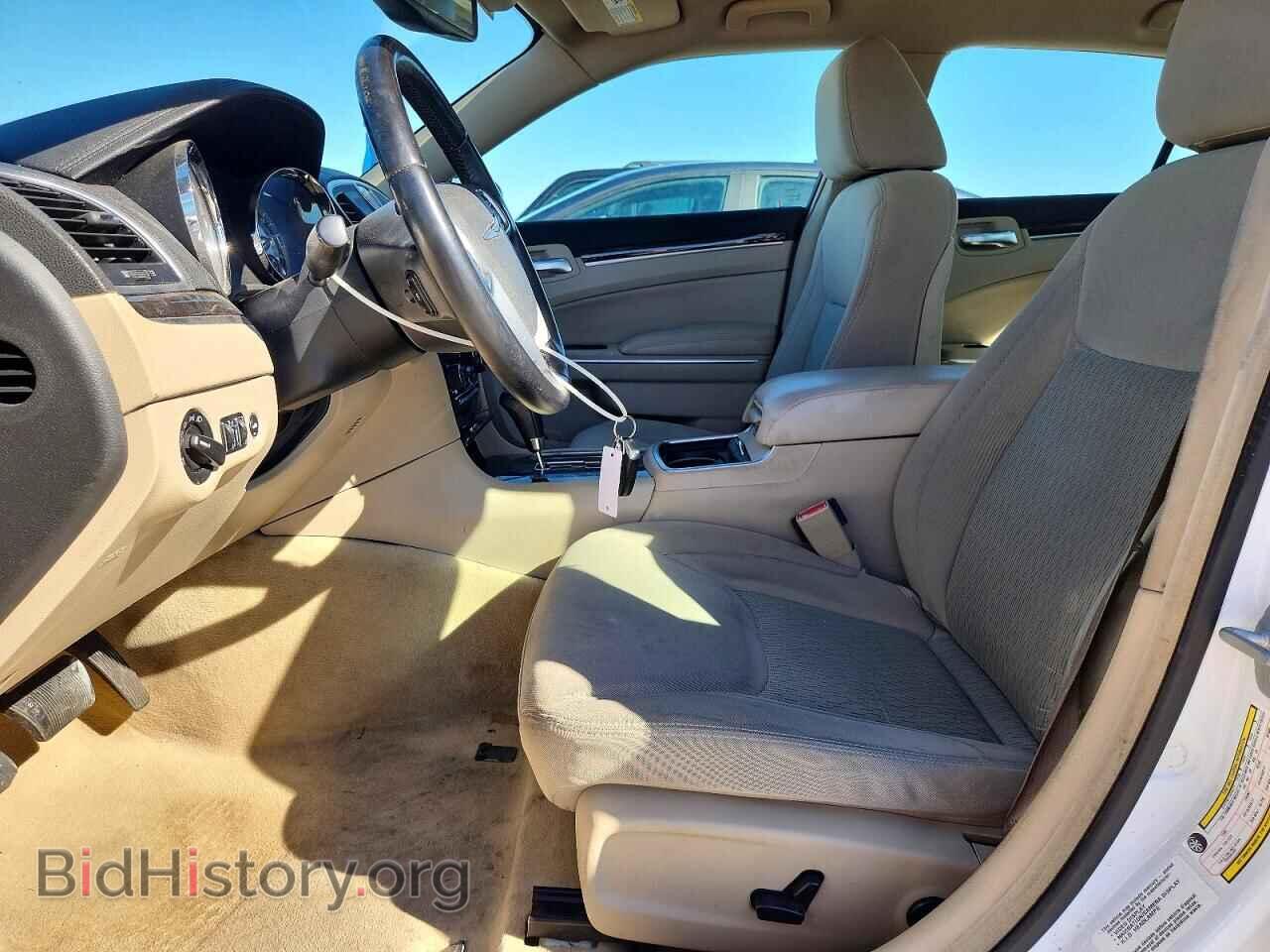 2012 CHRYSLER 300 - VIN: 2C3CCAAG2CH225319 - Фото 7