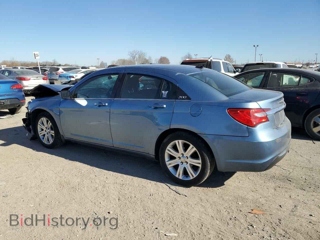 2011 CHRYSLER 200 - VIN: 1C3BC1FB0BN611445 - Фото 2