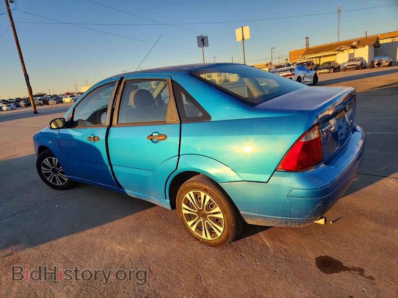 2007 FORD FOCUS - VIN: 1FAFP34N47W107112 - Фото 2