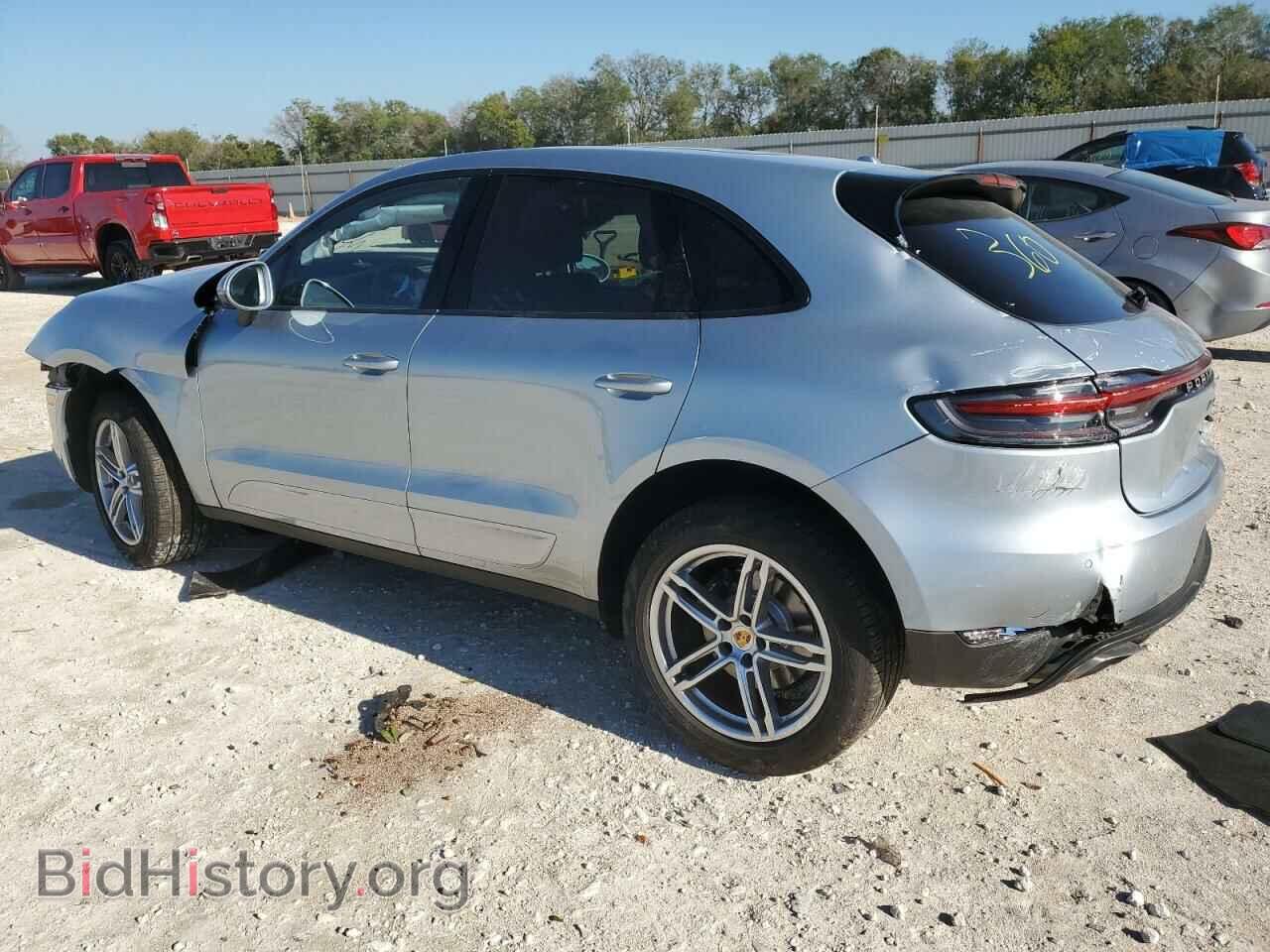 2020 PORSCHE MACAN - VIN: WP1AA2A57LLB00556 - Photo 2