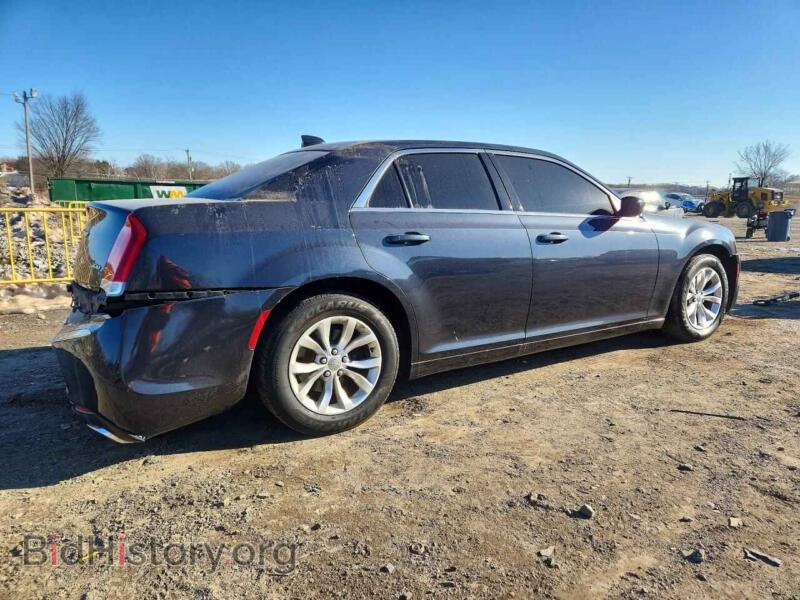 2016 Chrysler 300 (VIN 2C3CCAAG5GH243769) — photo 3 of 12