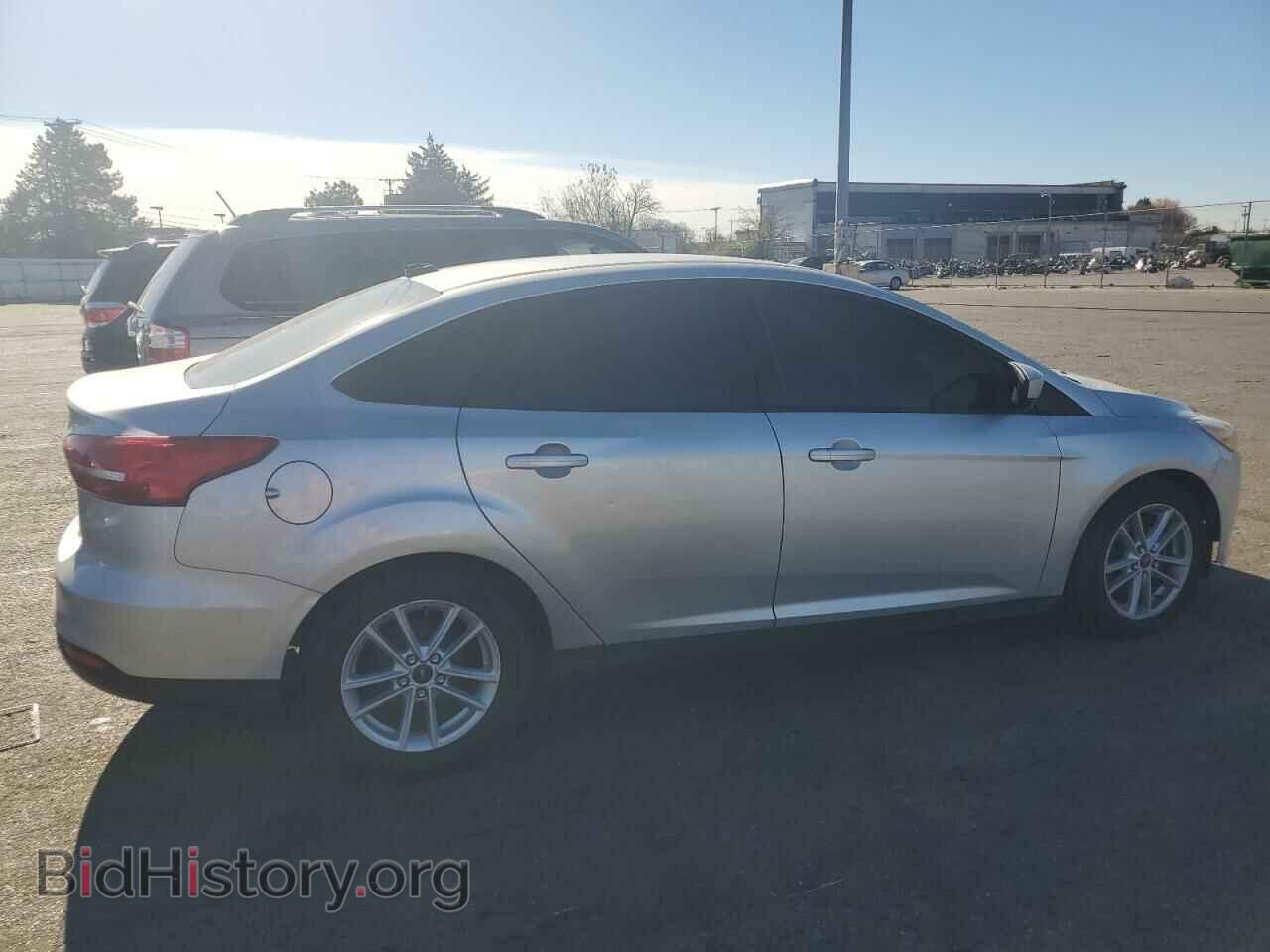 2018 FORD FOCUS - VIN: 1FADP3F26JL330397 - Фото 3