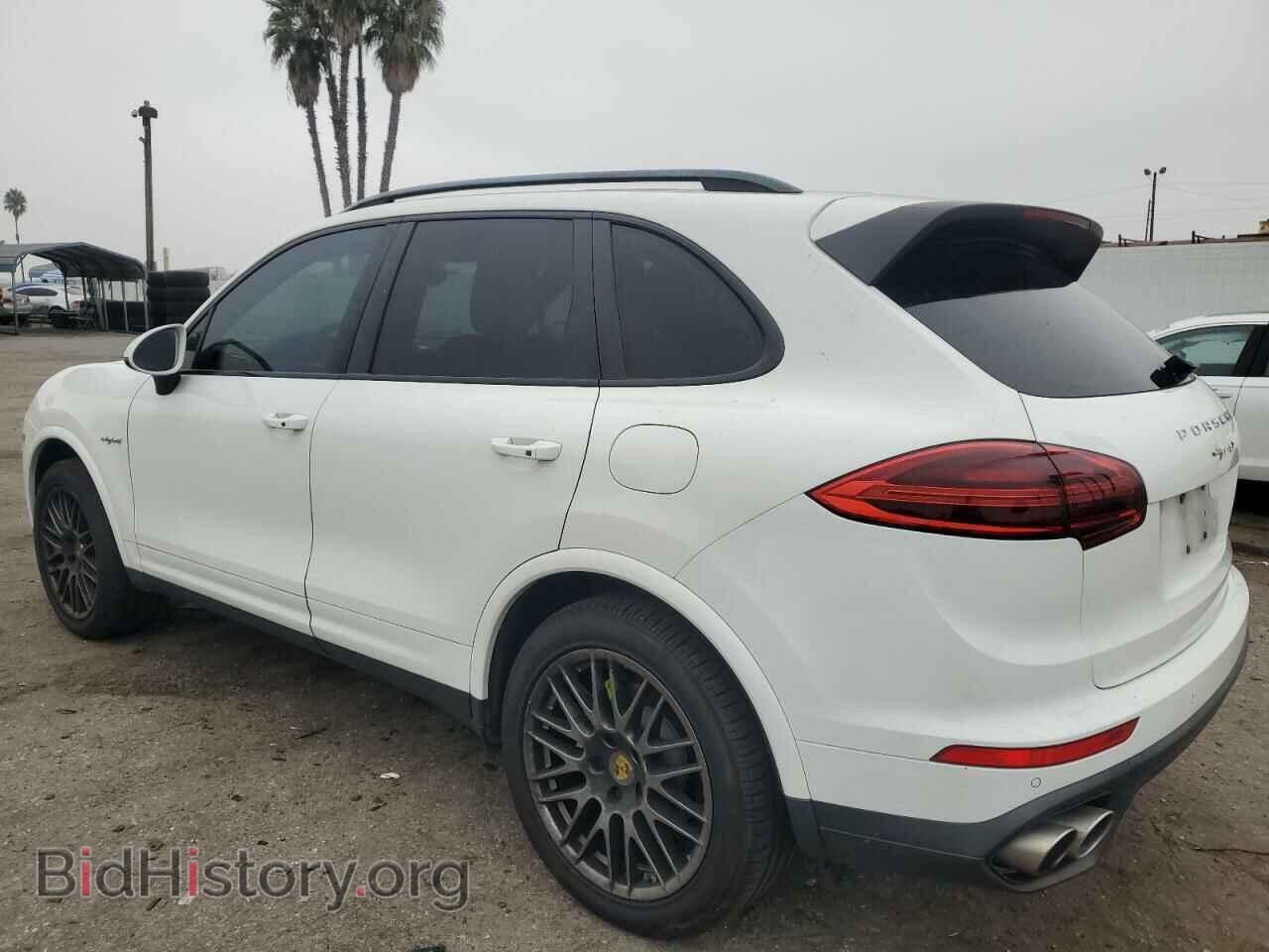 2017 PORSCHE CAYENNE - VIN: WP1AE2A2XHLA75671 - Фото 2