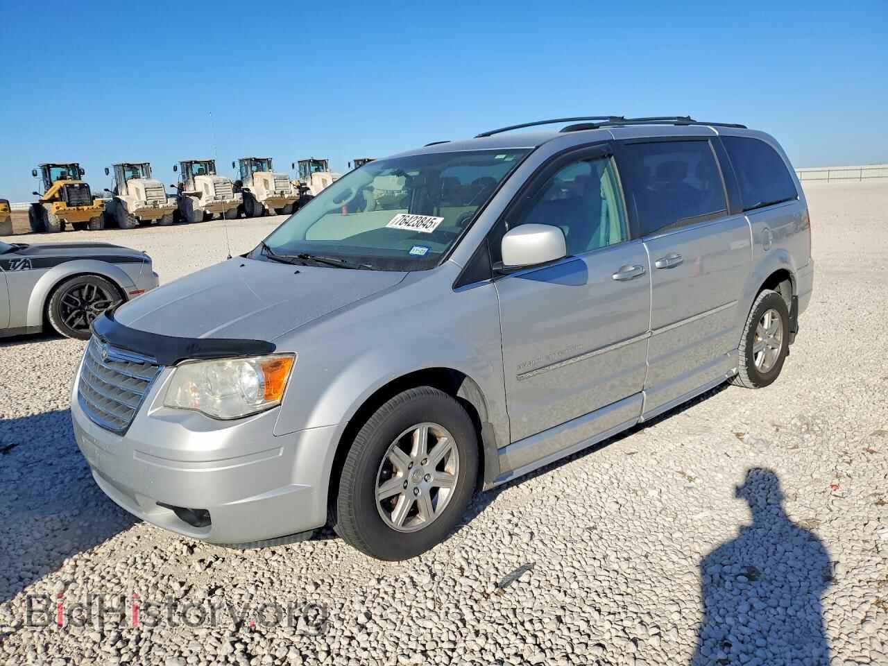 Photo 2A4RR5D13AR129932 - CHRYSLER MINIVAN 2010