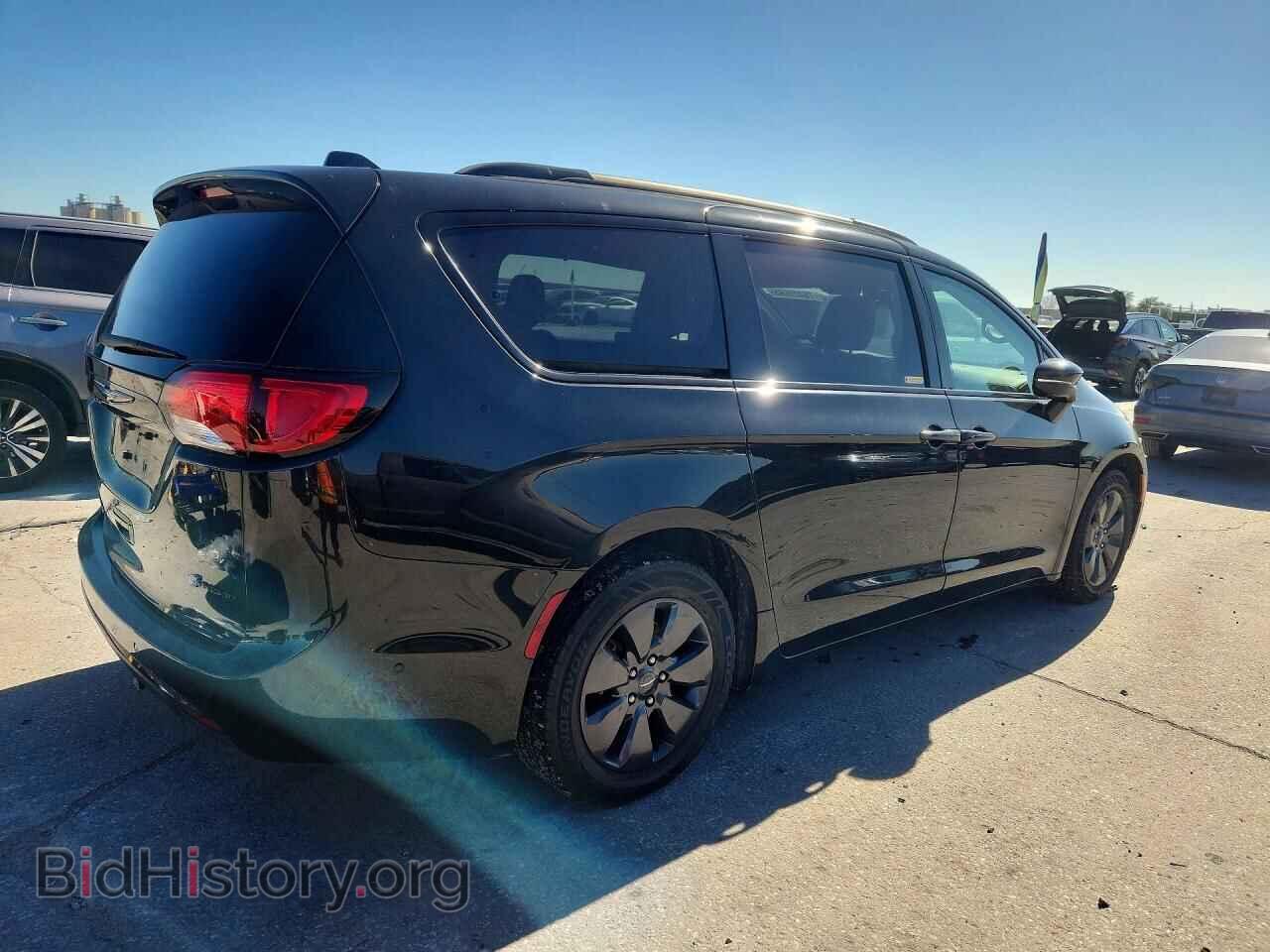 2019 CHRYSLER PACIFICA - VIN: 2C4RC1N74KR584857 - Фото 3