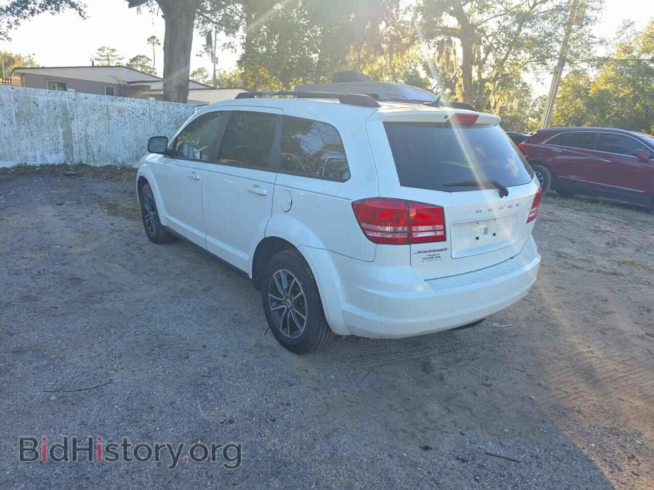 2018 DODGE JOURNEY - VIN: 3C4PDCAB3JT311012 - Фото 3