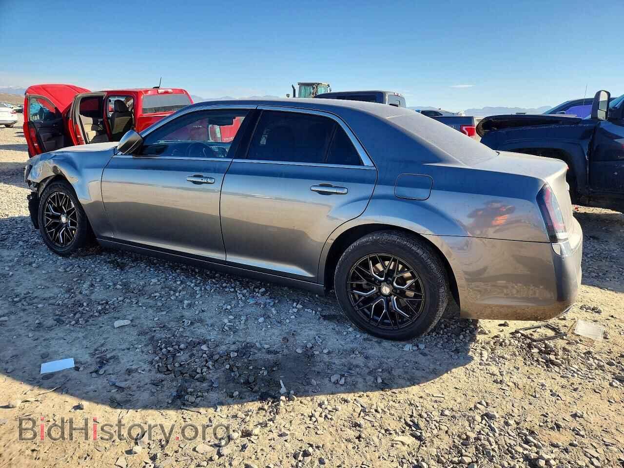 2011 CHRYSLER 300 - VIN: 2C3CA4CG0BH514377 - Photo 2
