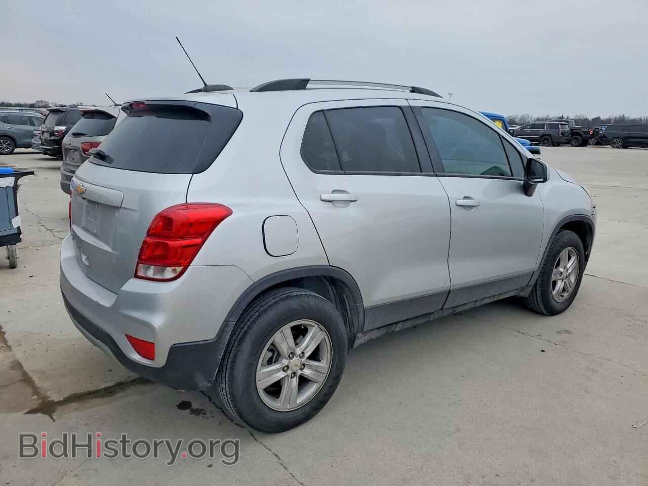 2021 CHEVROLET TRAX - VIN: KL7CJPSB3MB348979 - Фото 3