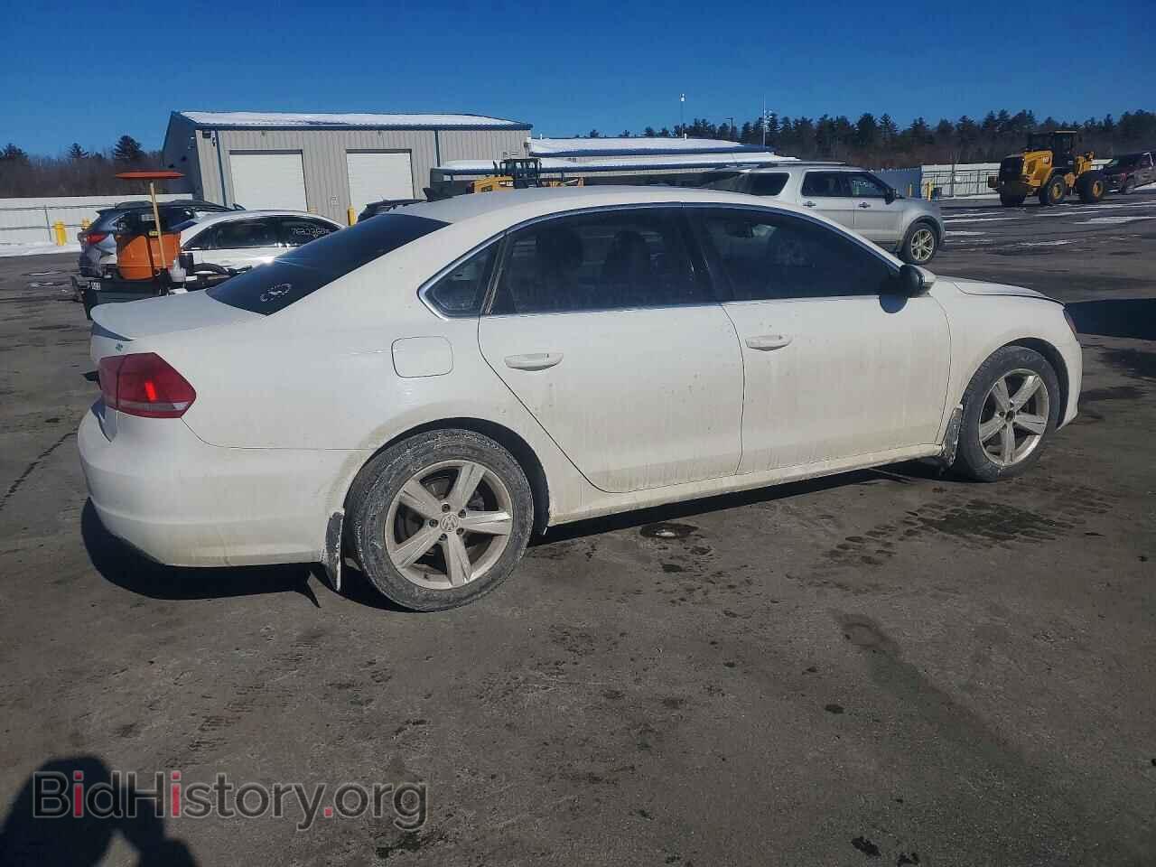 2012 VOLKSWAGEN PASSAT - VIN: 1VWBP7A30CC084097 - Фото 3