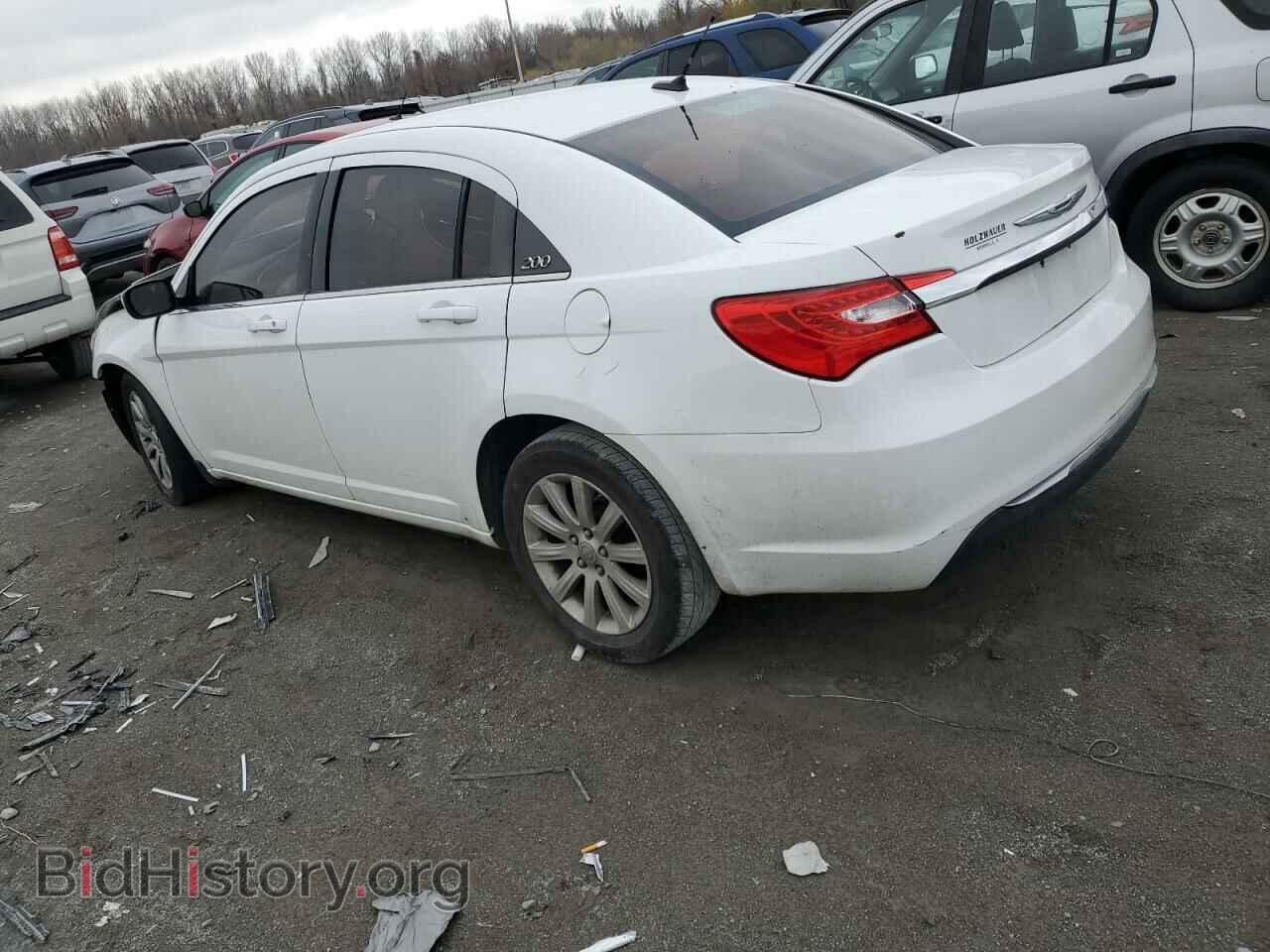 2012 CHRYSLER 200 - VIN: 1C3CCBBB1CN103793 - Photo 2