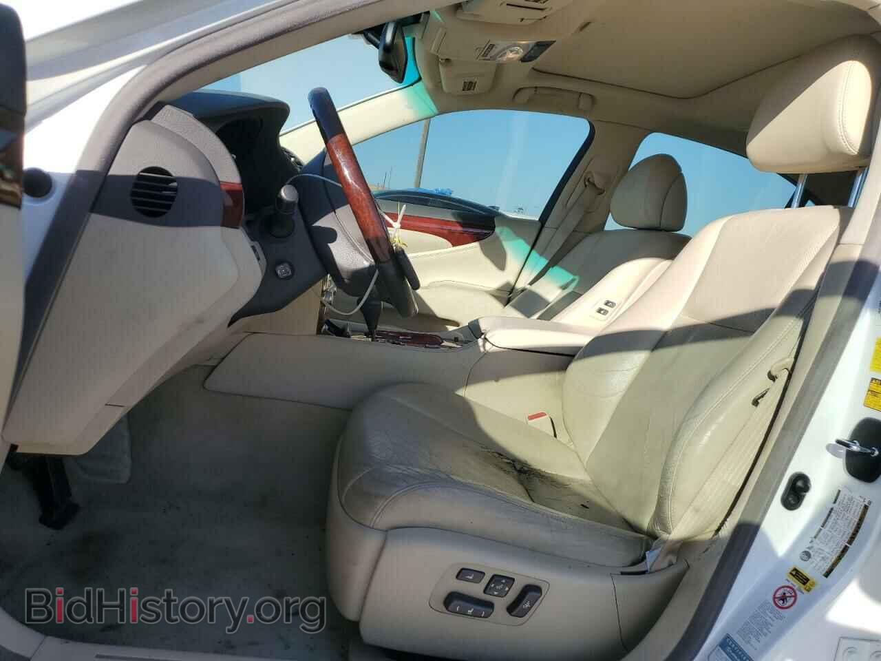2011 LEXUS LS460 - VIN: JTHBL5EF2B5104035 - Photo 7