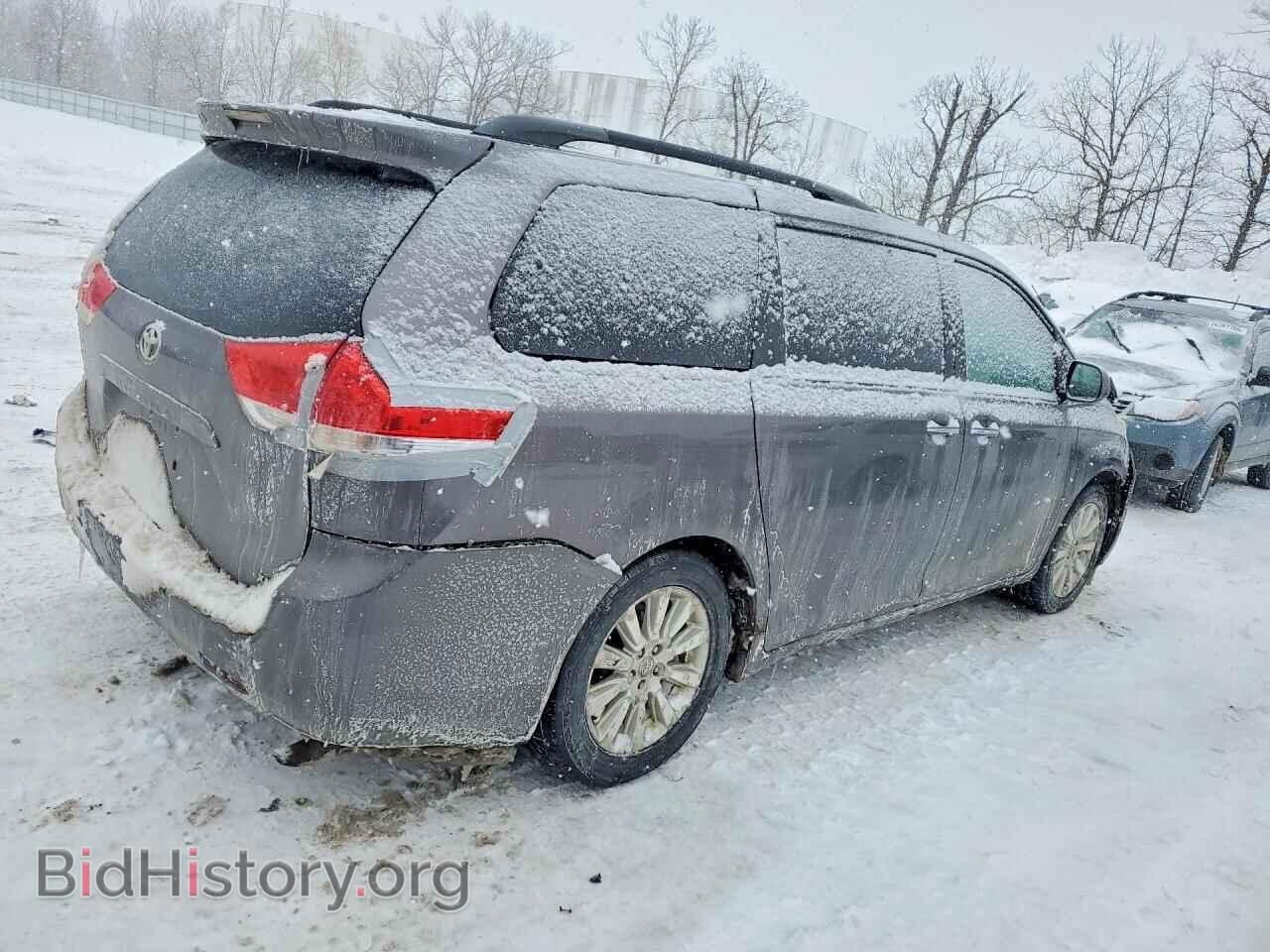 2011 TOYOTA All Models - VIN: 5TDDK3DC9BS002007 - Photo 3