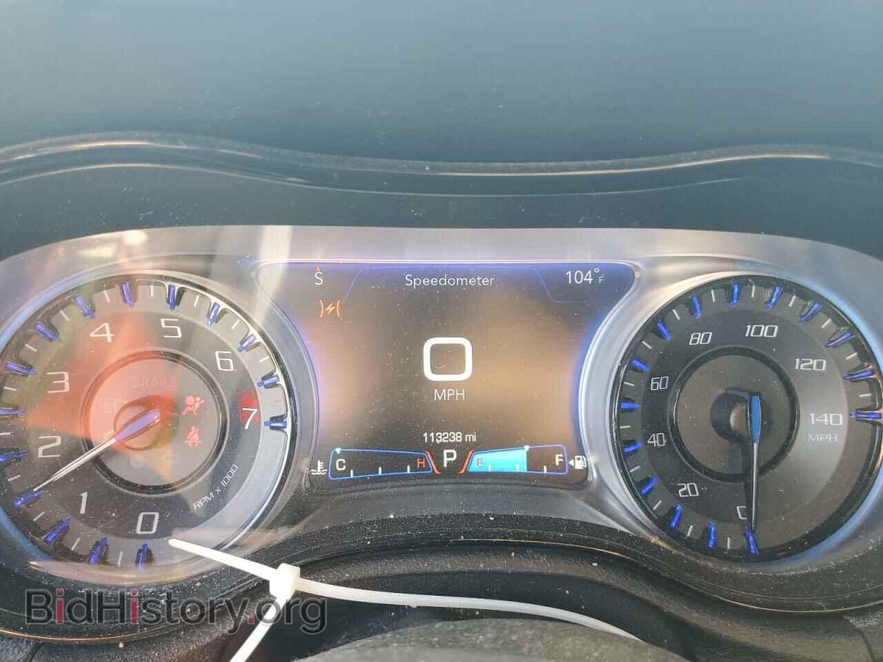 2017 CHRYSLER 300 - VIN: 2C3CCAGG0HH597658 - Фото 9