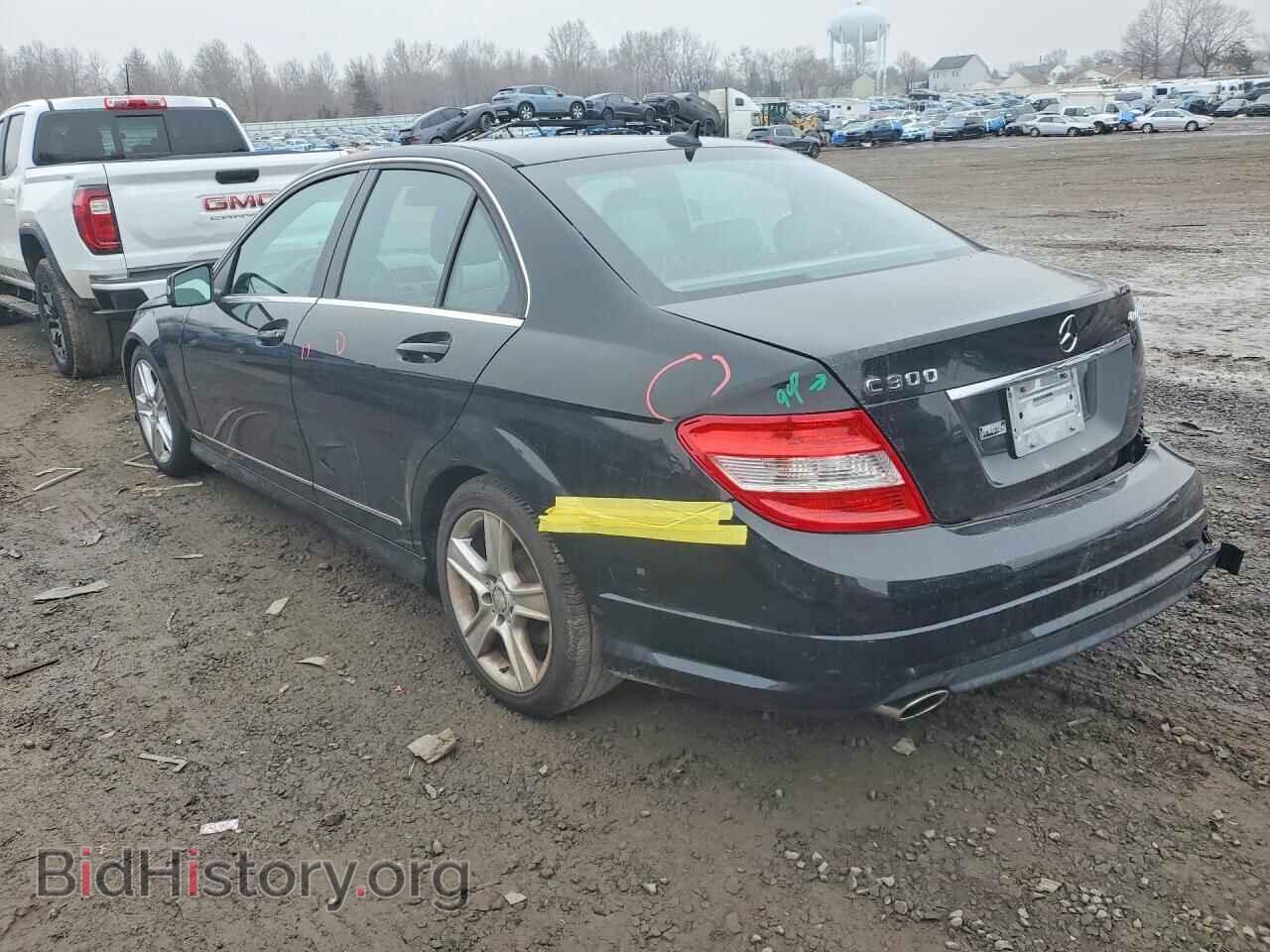 2011 MERCEDES-BENZ C-CLASS - VIN: WDDGF8BB5BR159014 - Фото 2