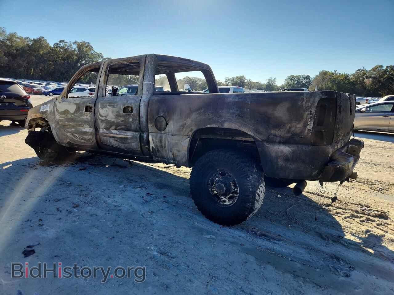 2006 GMC SIERRA - VIN: 1GTHK23UX6F240279 - Фото 2