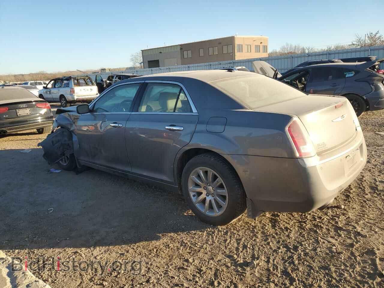 2011 CHRYSLER 300 - VIN: 2C3CA5CG1BH514541 - Фото 2