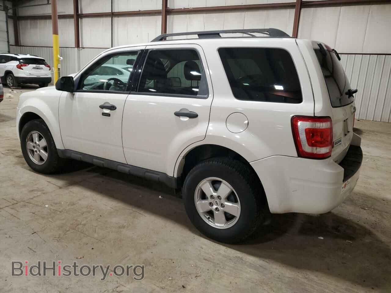2010 FORD ESCAPE - VIN: 1FMCU0D79AKA87908 - Фото 2