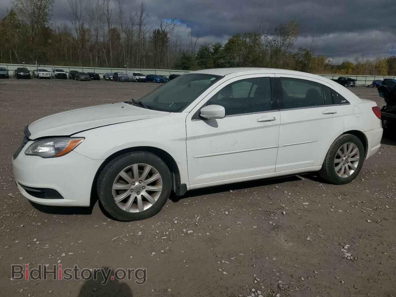Фотография 1C3CCBBG5DN703648 - CHRYSLER 200 2013
